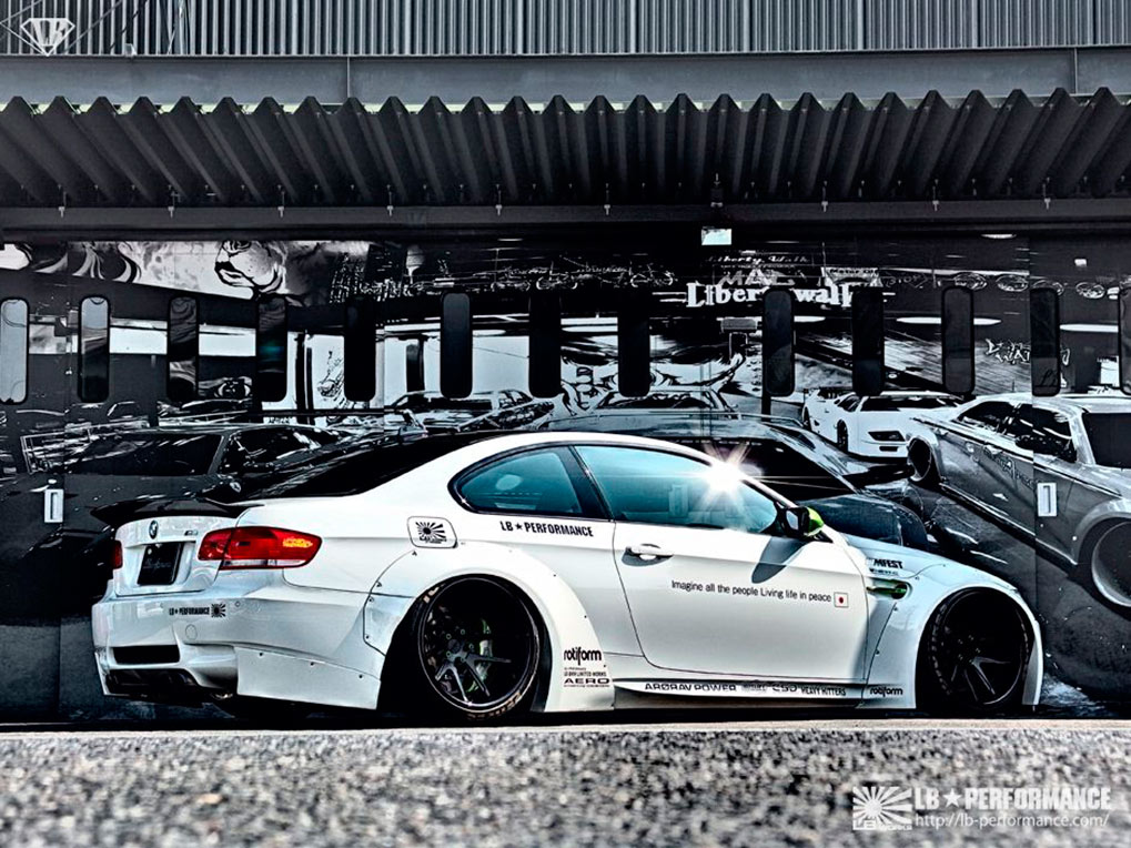 BMW M3 E92 LB Performance