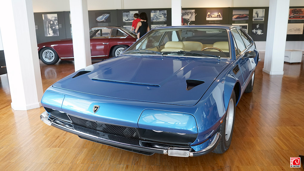 Музей Lamborghini Jarama 400 GT 2+2