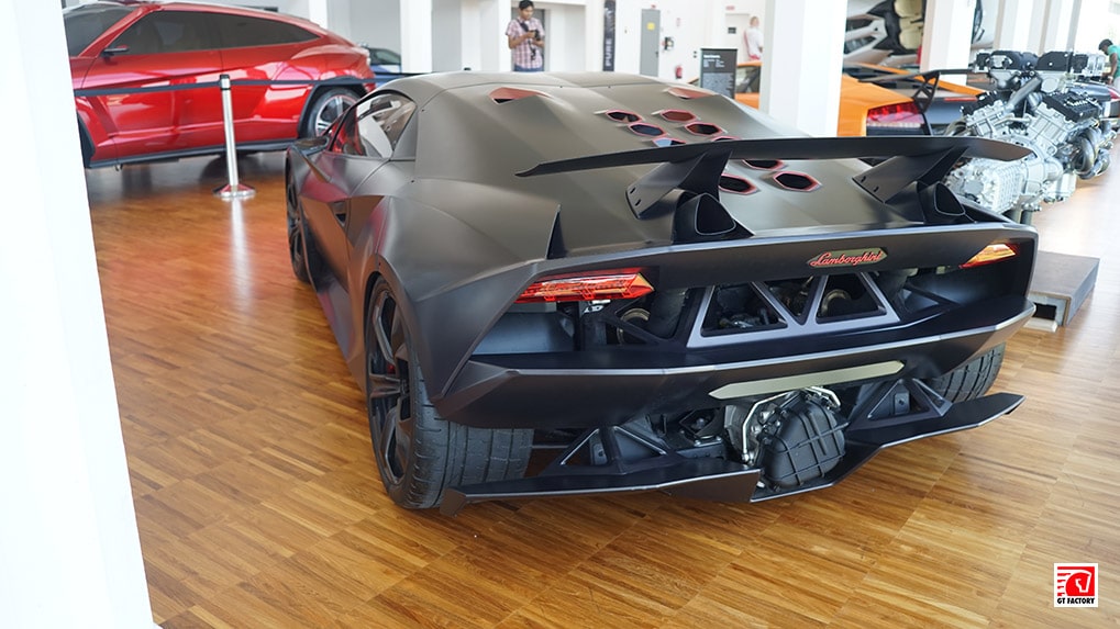 Музей Lamborghini Sesto Elemento
