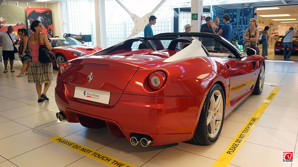 Музей Ferrari SA Aperta