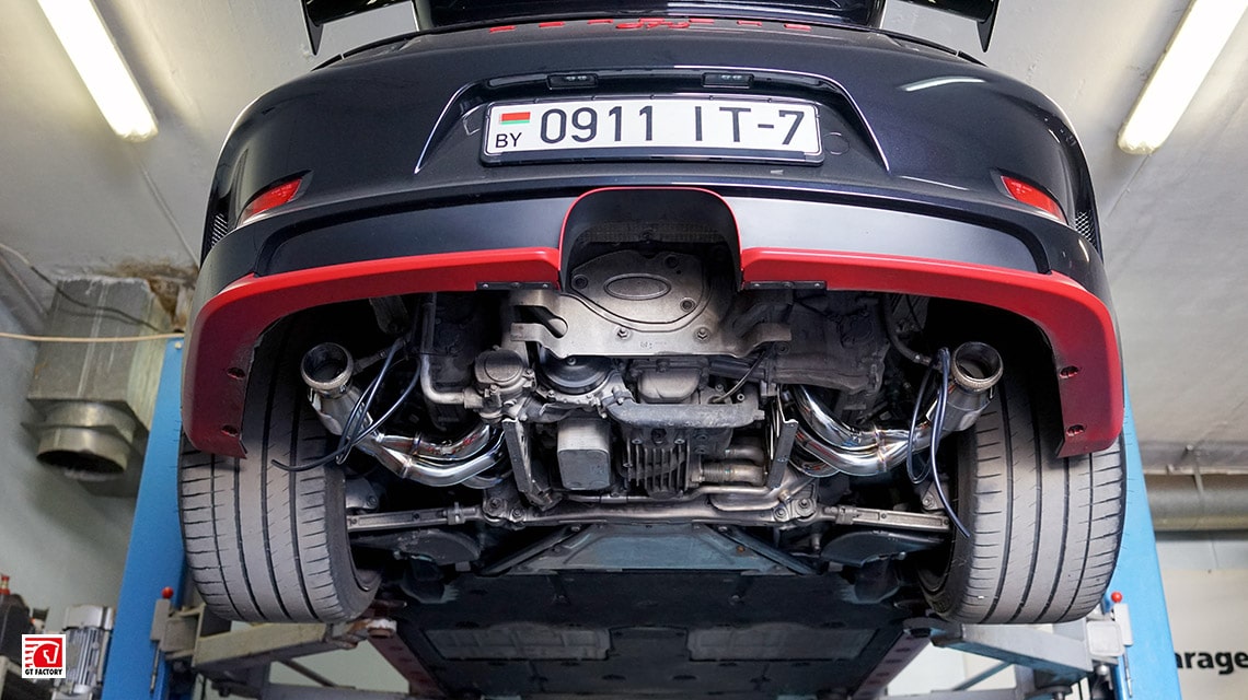 Установка коллекторов iPE со спортивными катализаторами на 991 GT3