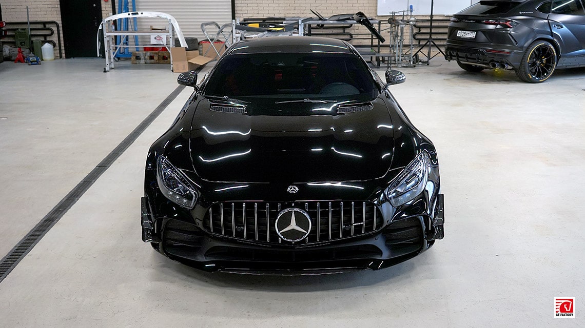 Завершенный проект Renntech Mercedes-Benz AMG GT-R